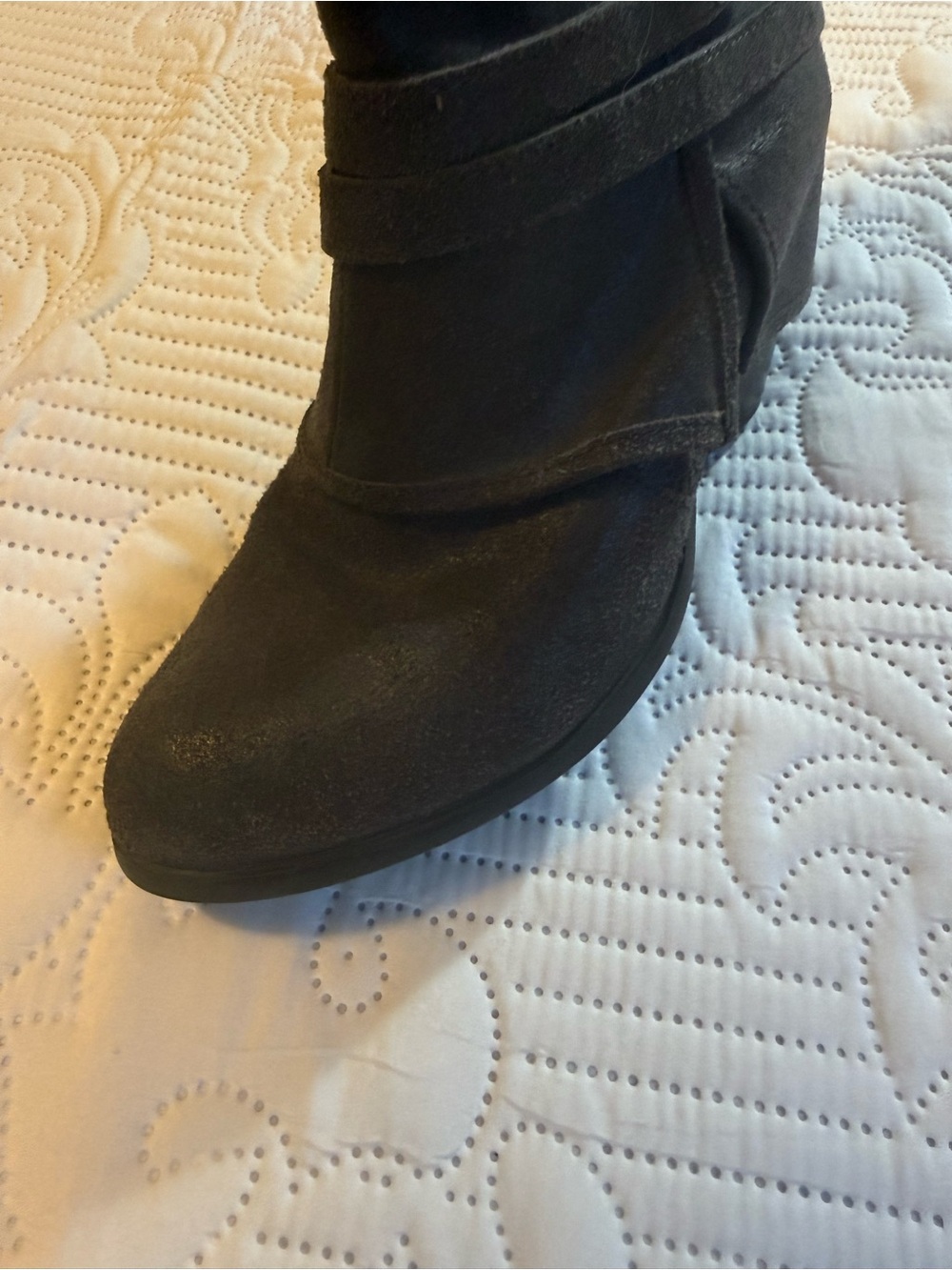 Fergie Latitude Distressed Leather Knee High Boots Brown Size 8M - Picture 10 of 13